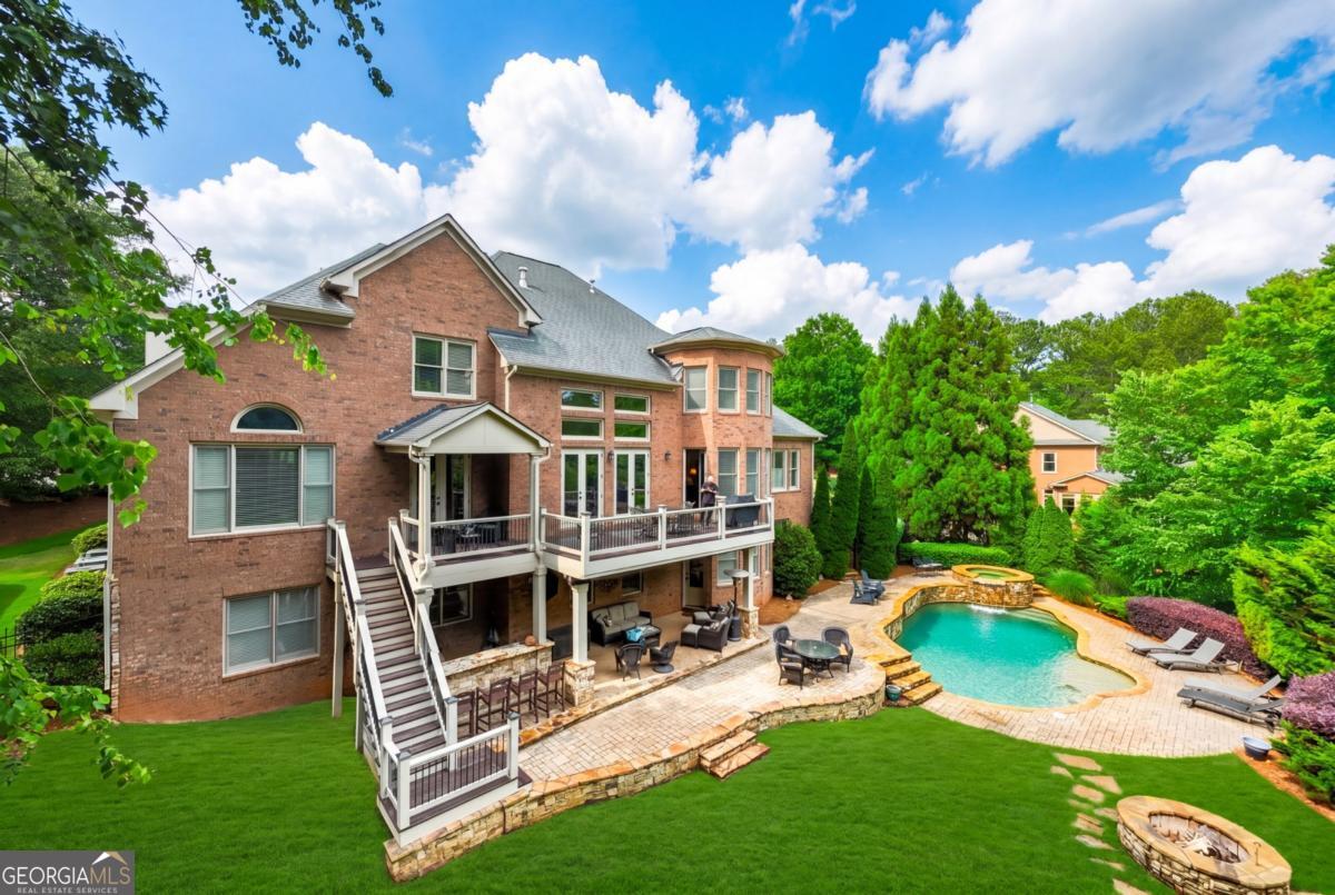 1032 Windsor Green Drive