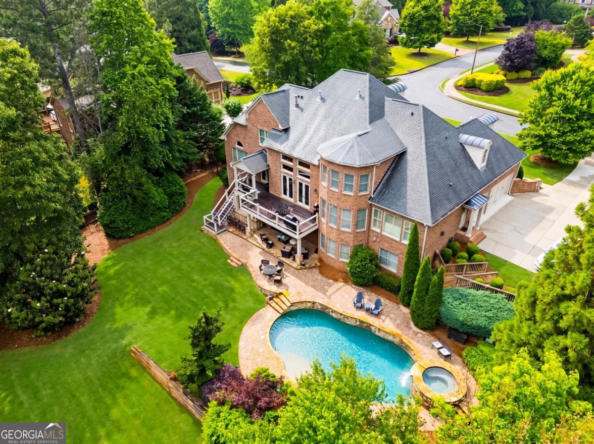 1032 Windsor Green Drive