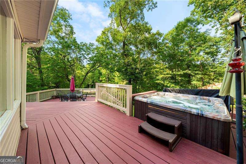 31 Fawn Lake Trail NE