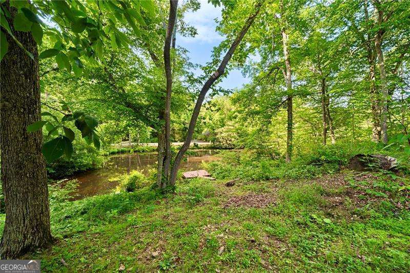 31 Fawn Lake Trail NE