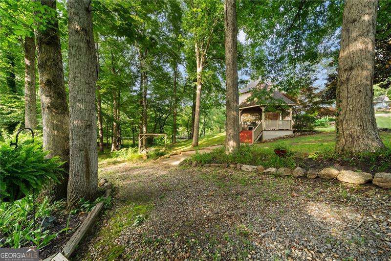 31 Fawn Lake Trail NE