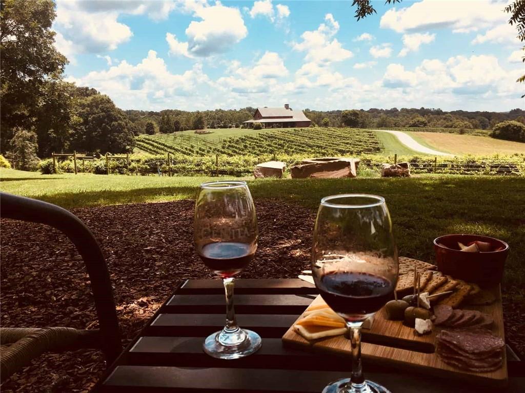 000 Linger Longer Drive