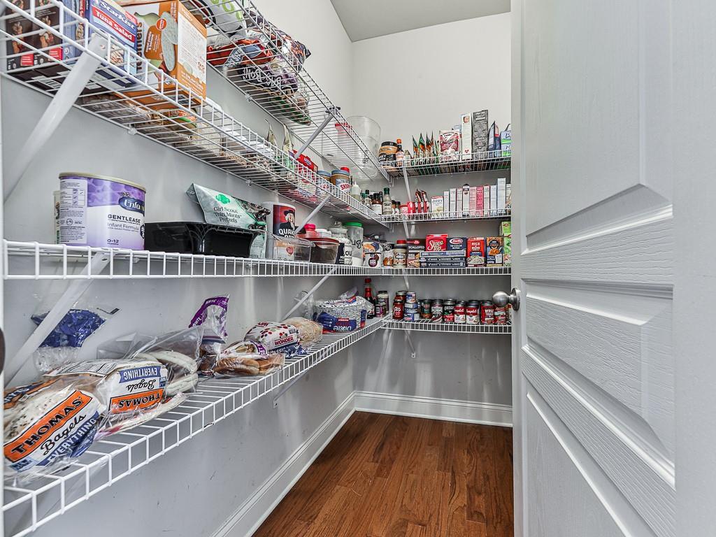 3008 Creekshire Court