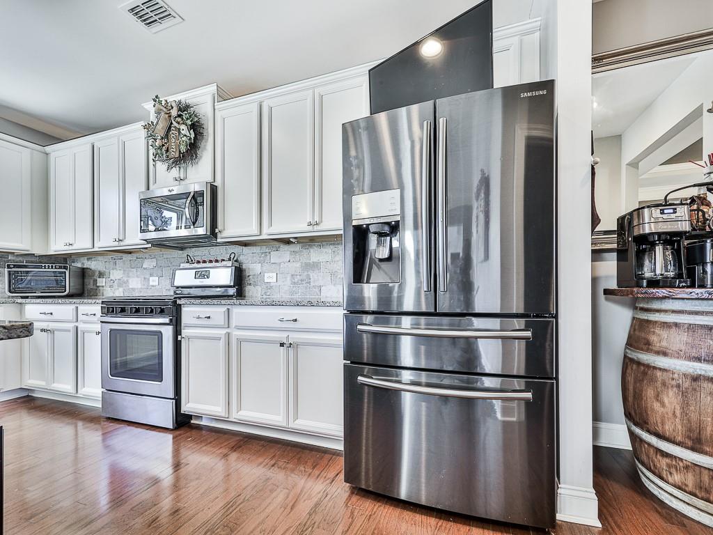 3008 Creekshire Court