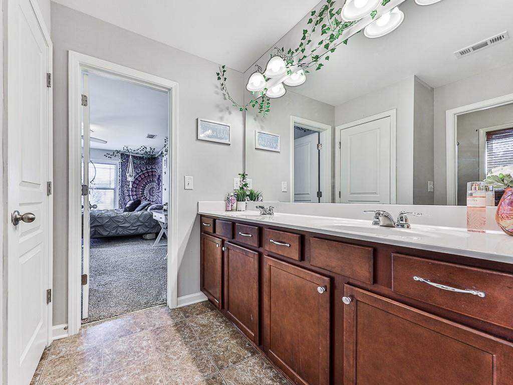 3008 Creekshire Court