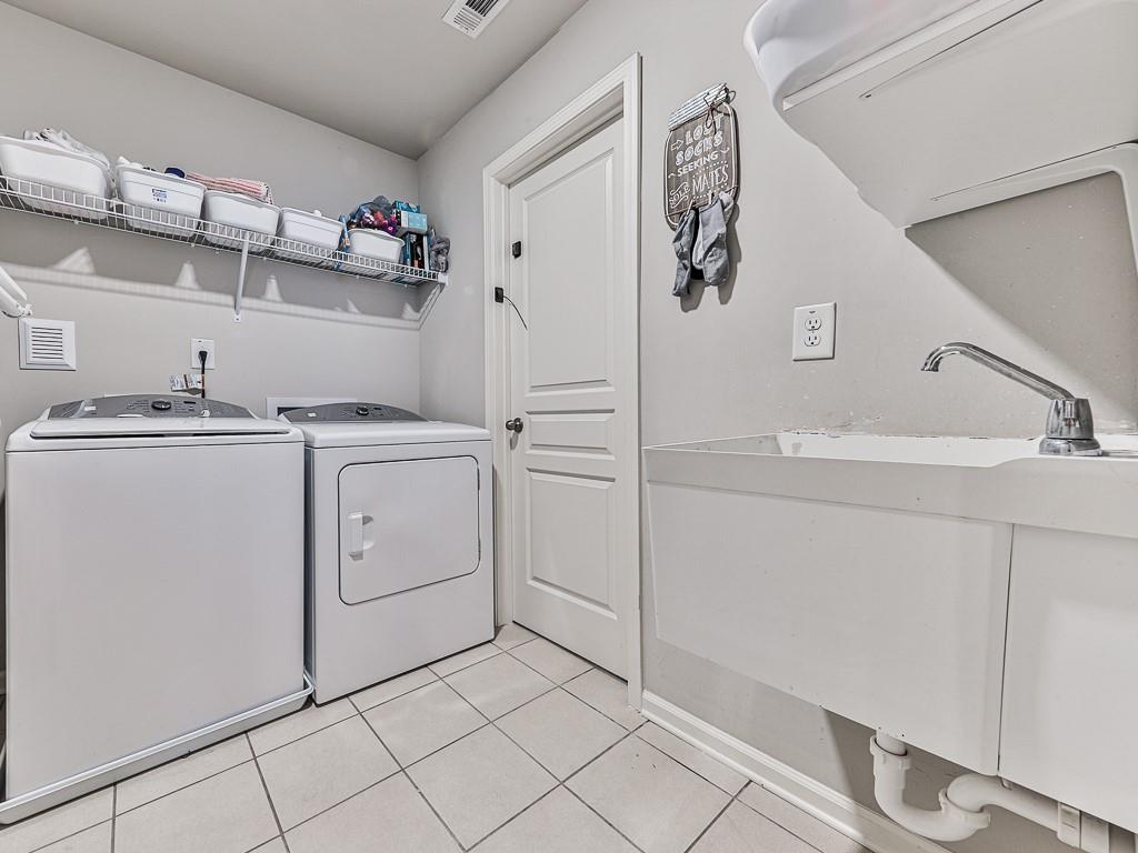 3004 Creekshire Court