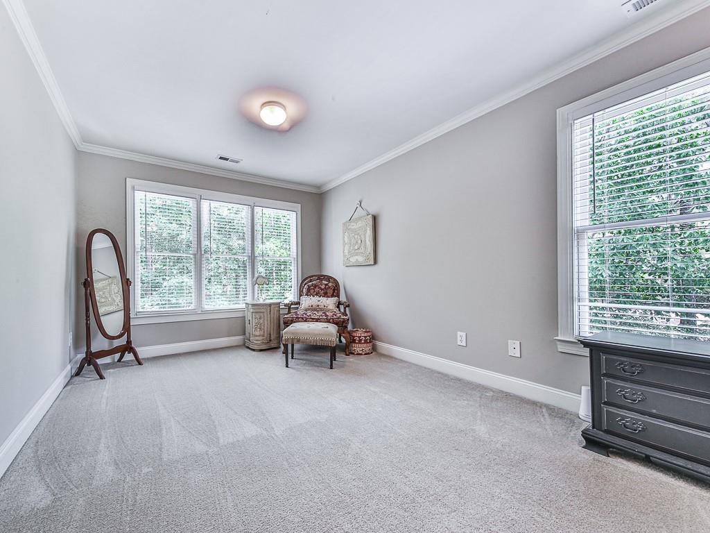 512 Huntington Drive