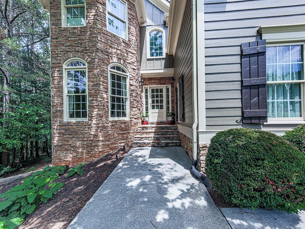 512 Huntington Drive