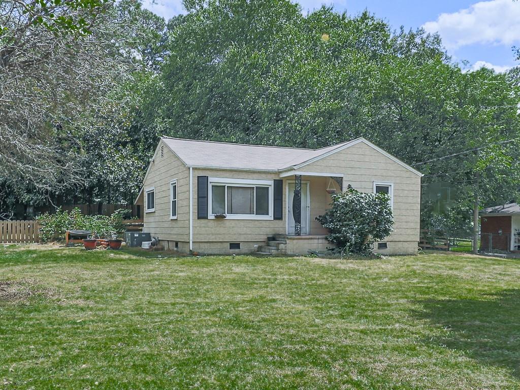 413 Hilltop Cir Extension SW