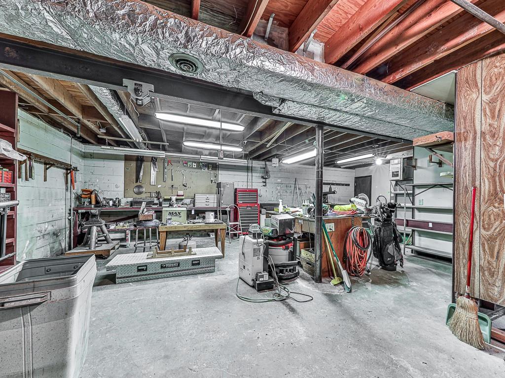 4445 Moon Station Lane NW