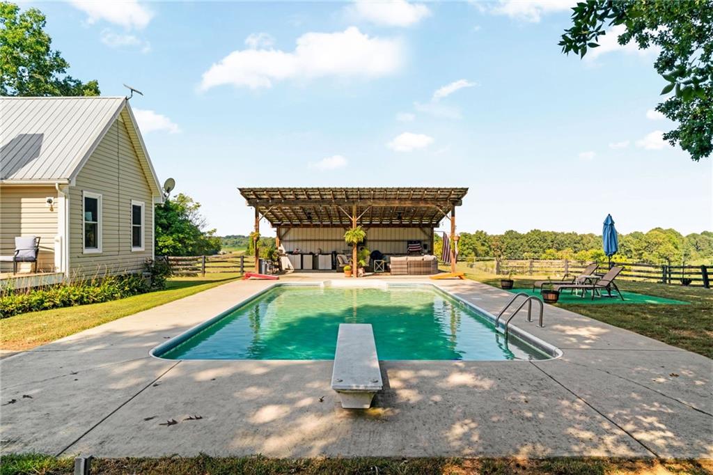 6494 Nicklesville Road NE