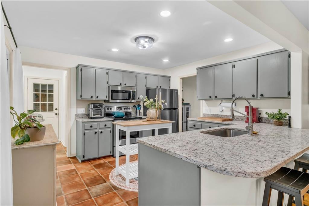 6494 Nicklesville Road NE