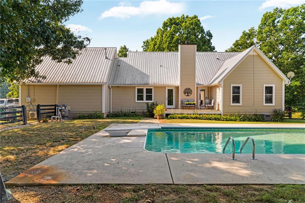 6494 Nicklesville Road NE