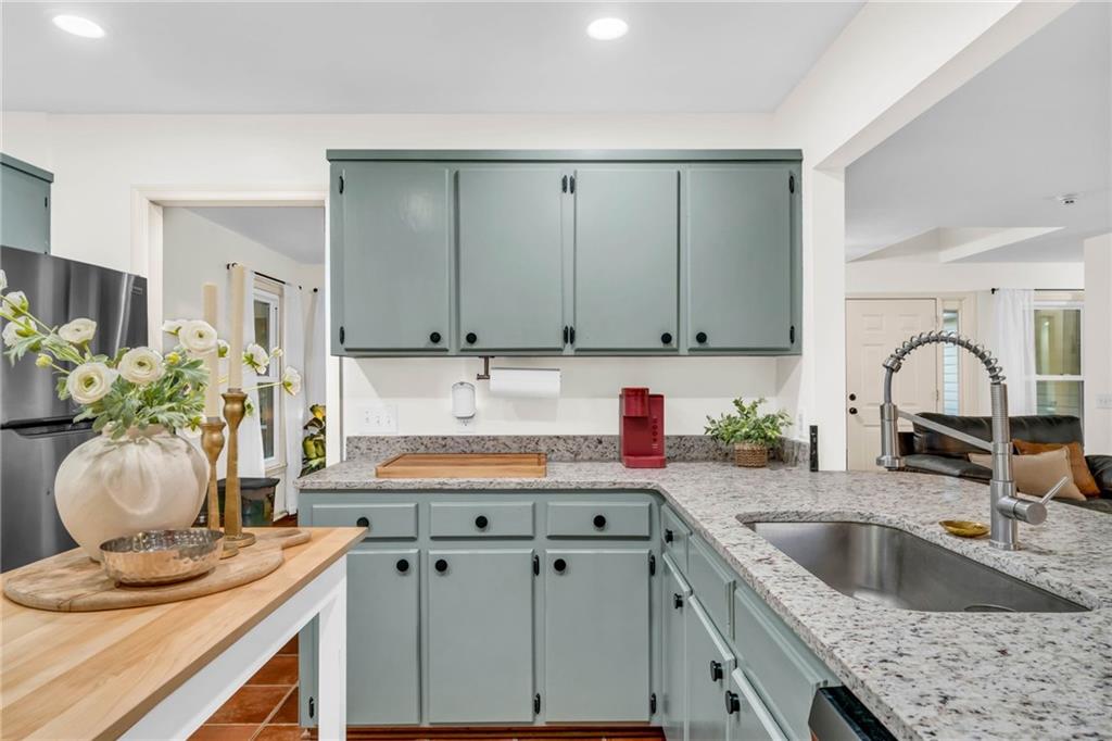 6494 Nicklesville Road NE