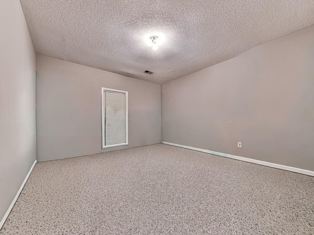 5855 Wills Lake Road