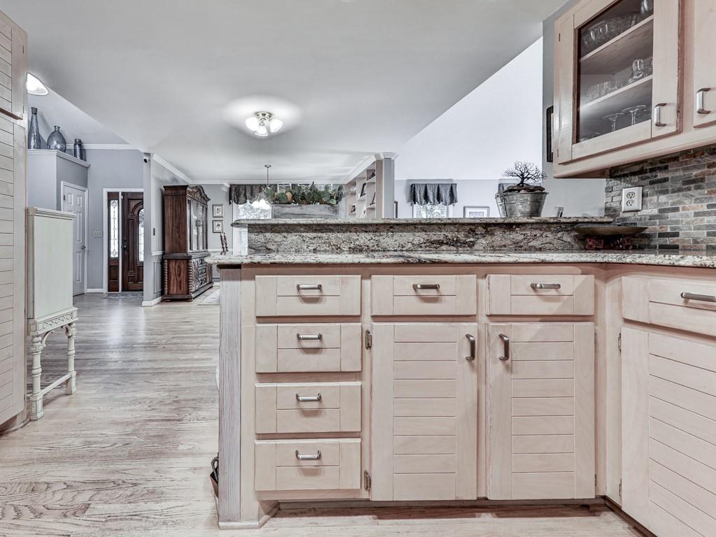 5855 Wills Lake Road