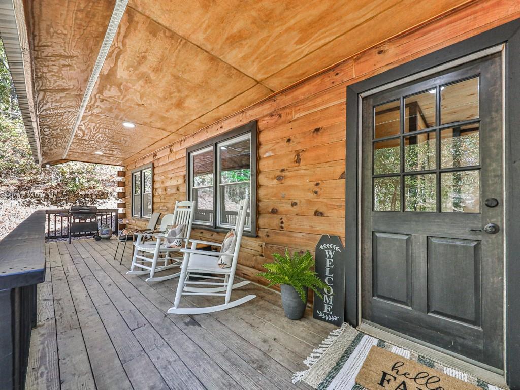 1166 Upper Sweetwater Trail SE