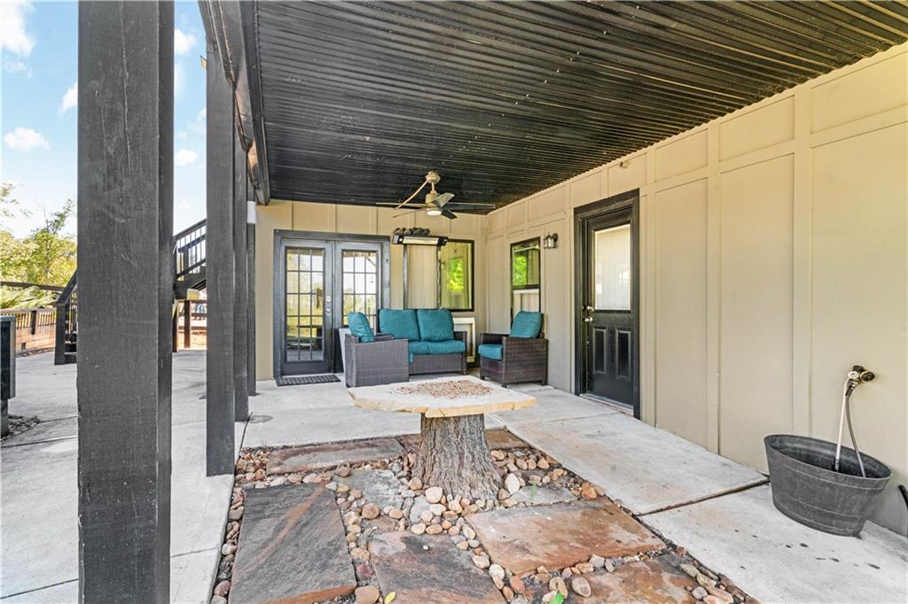 3547 Reavis Mountain Road