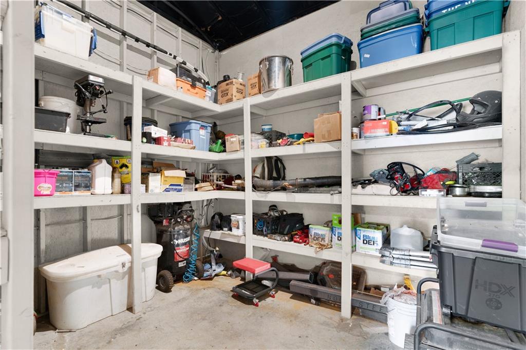 3547 Reavis Mountain Road