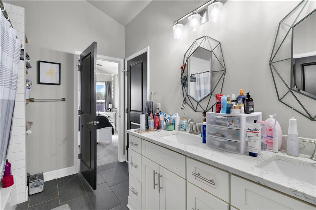 3547 Reavis Mountain Road