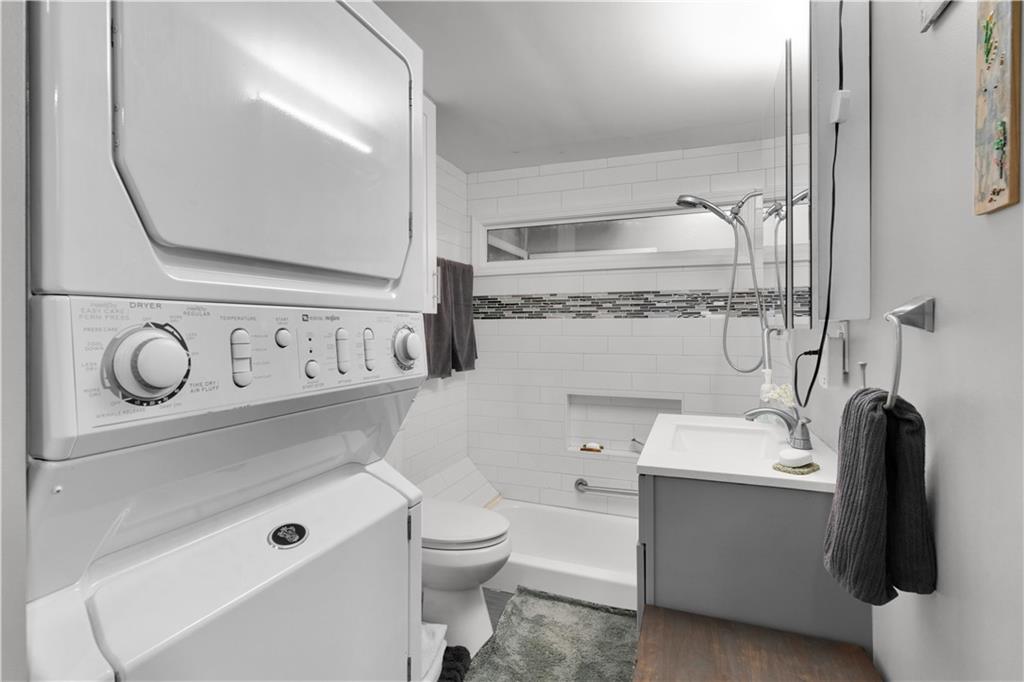 3547 Reavis Mountain Road