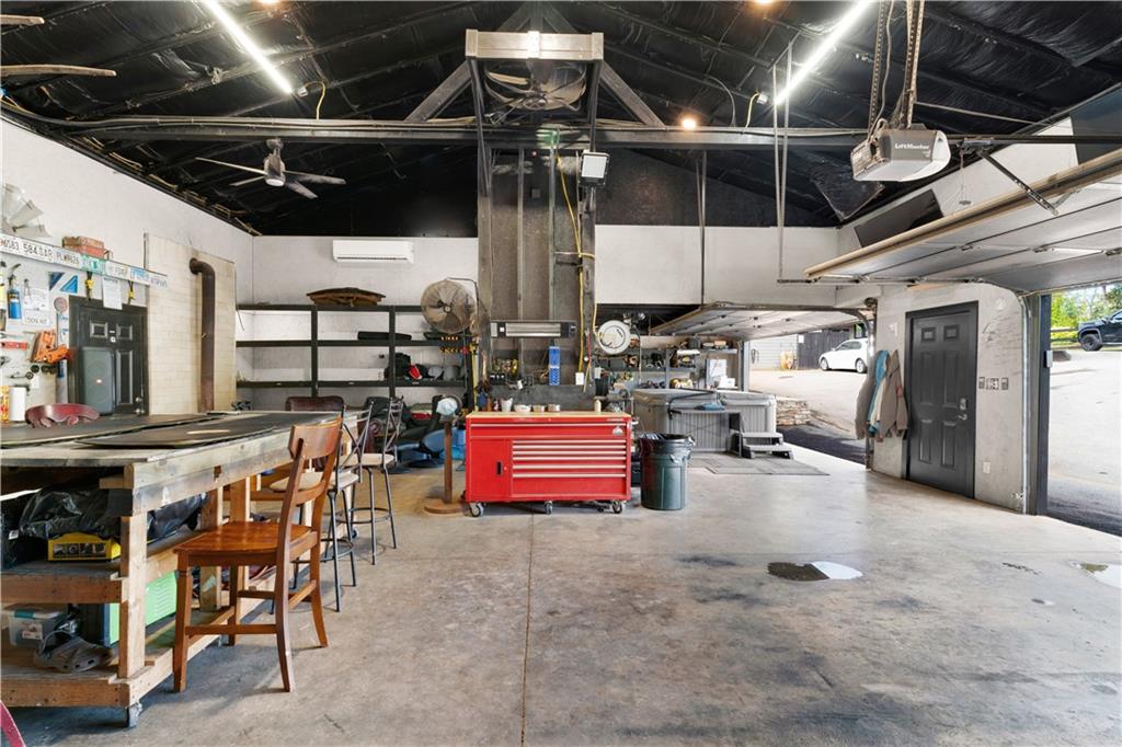 3547 Reavis Mountain Road