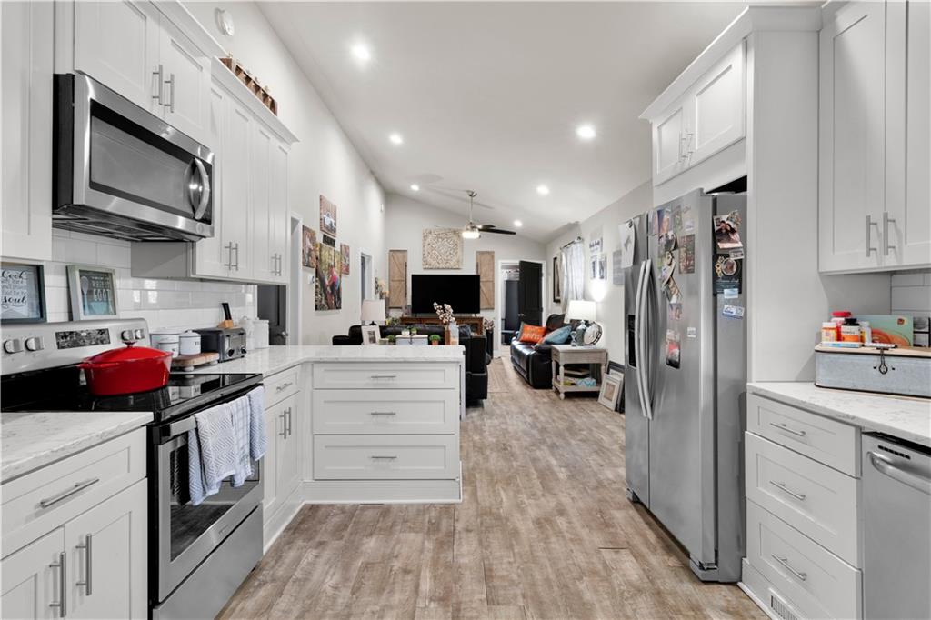 3547 Reavis Mountain Road