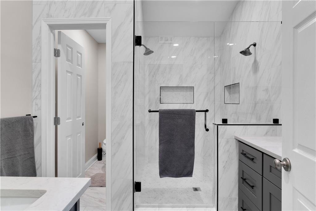 3547 Reavis Mountain Road