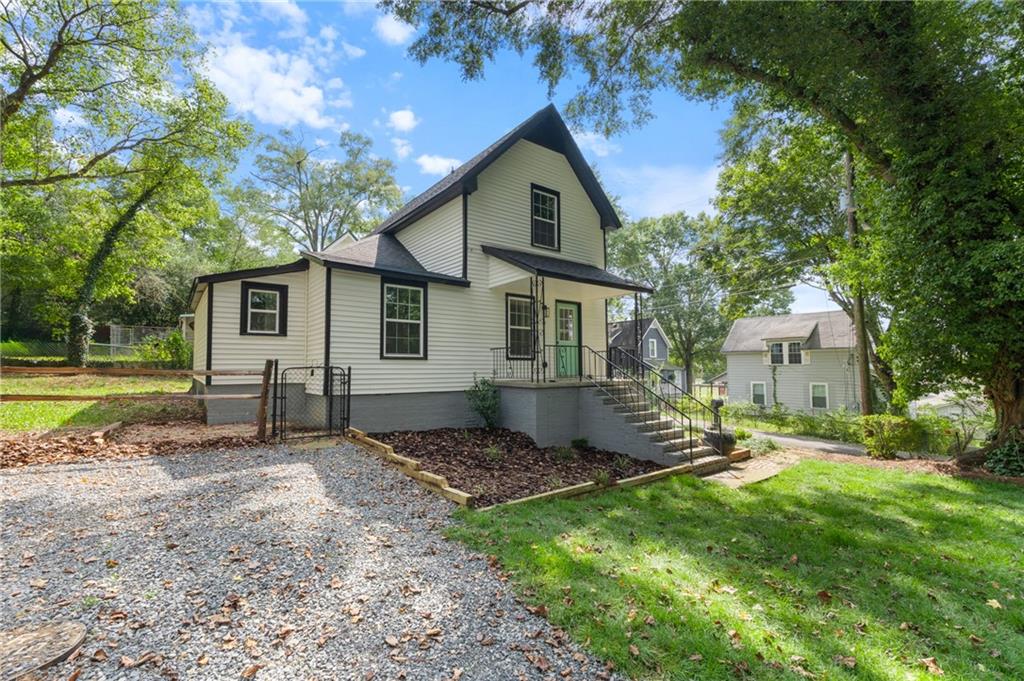 6 Hillside Avenue SE