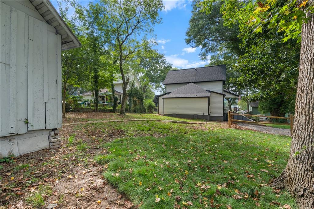 6 Hillside Avenue SE