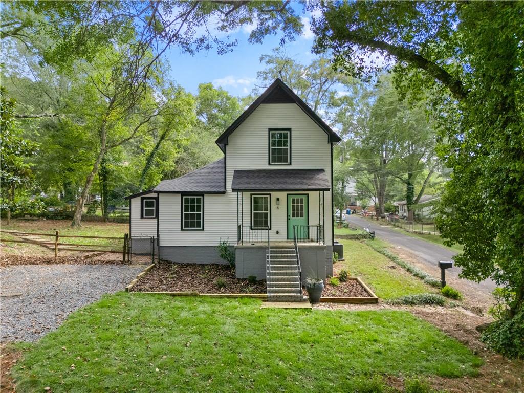 6 Hillside Avenue SE