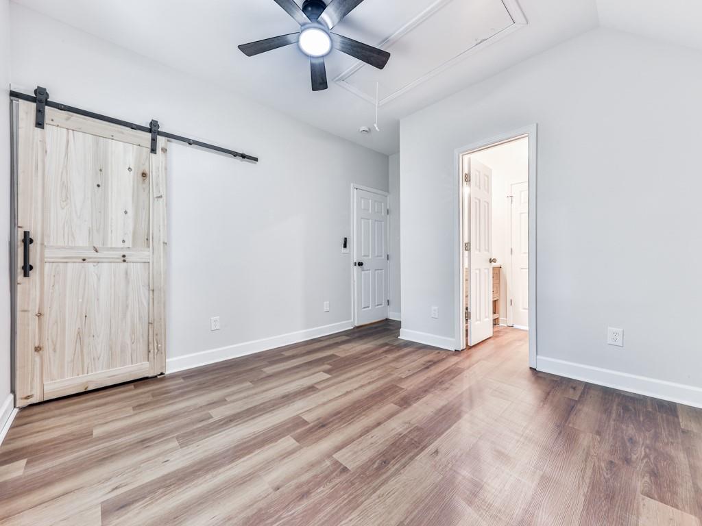 6 Hillside Avenue SE