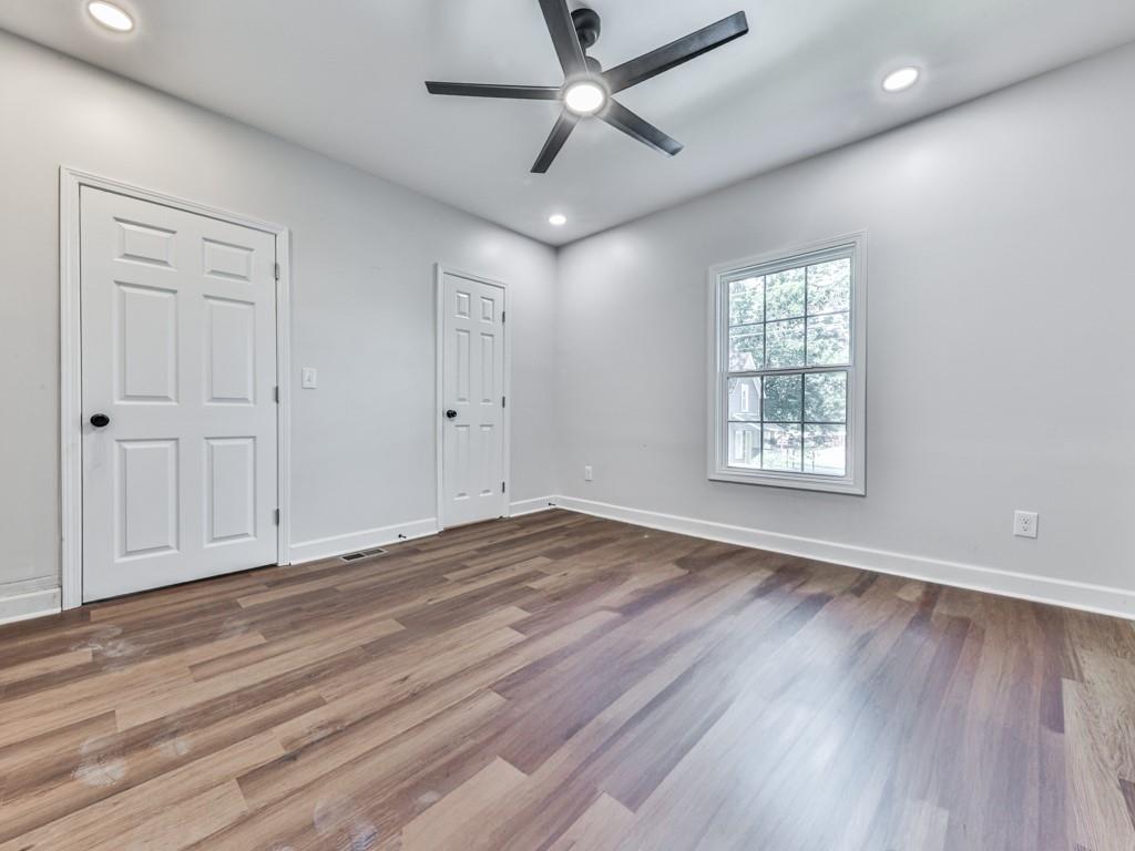 6 Hillside Avenue SE