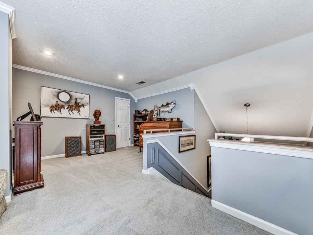 5855 Wills Lake Road