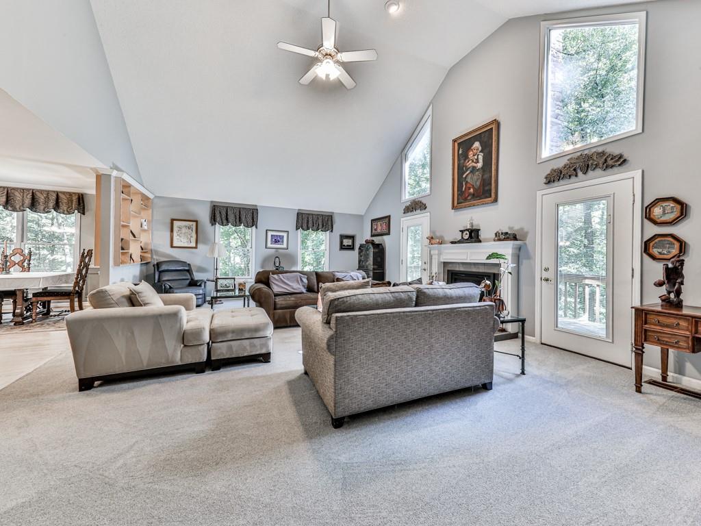 5855 Wills Lake Road