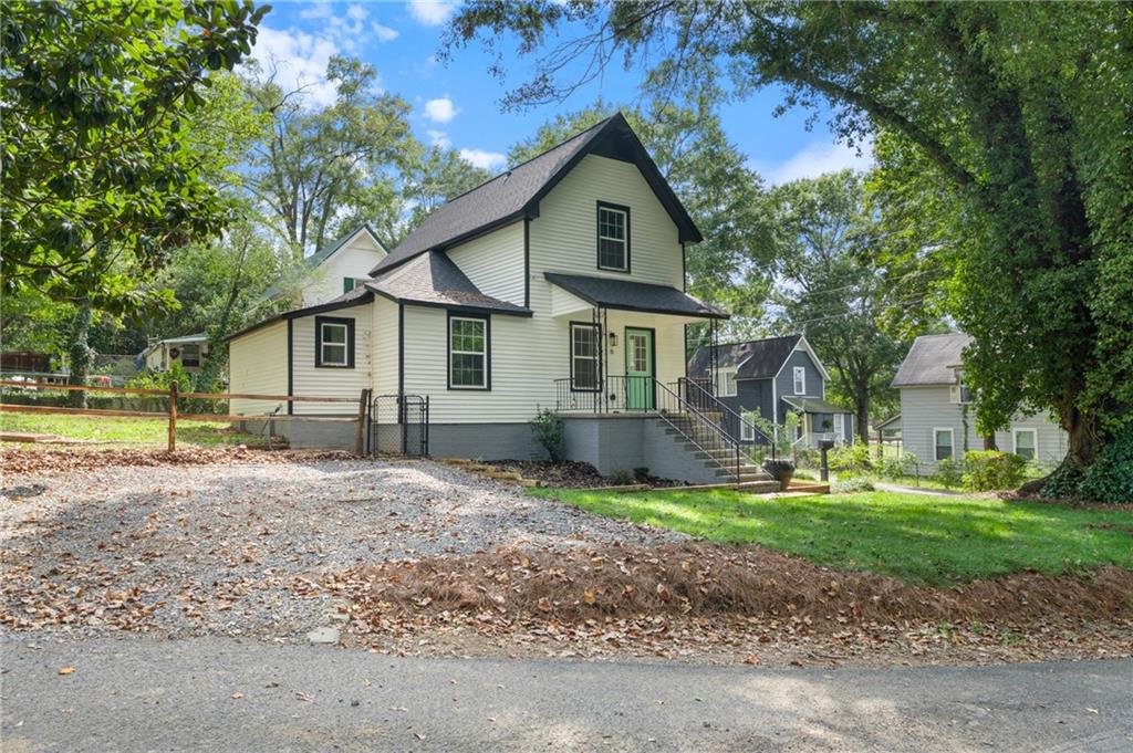 6 Hillside Avenue SE