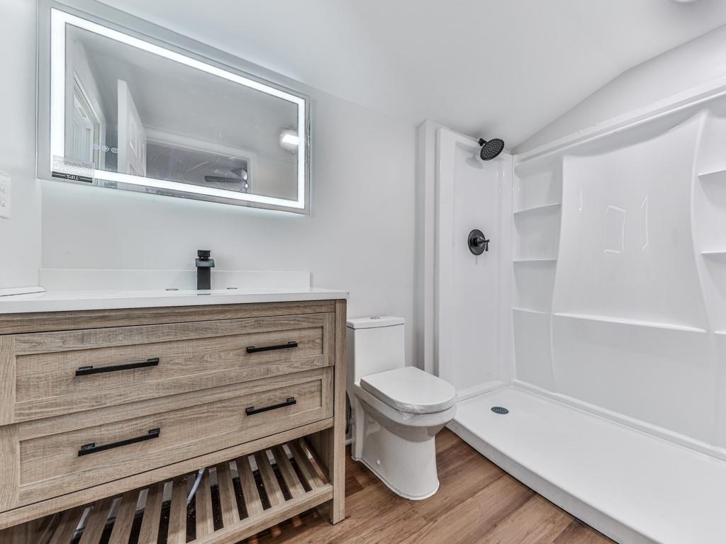 6 Hillside Avenue SE