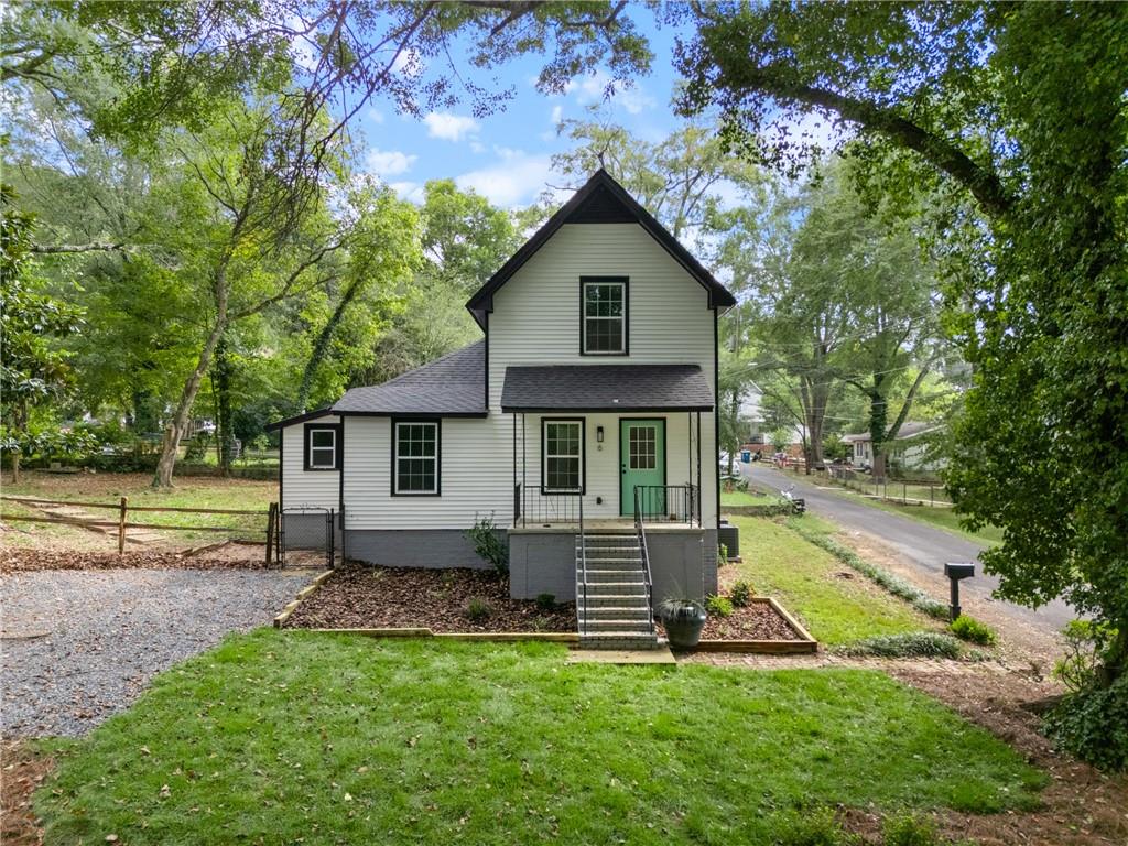 6 Hillside Avenue SE