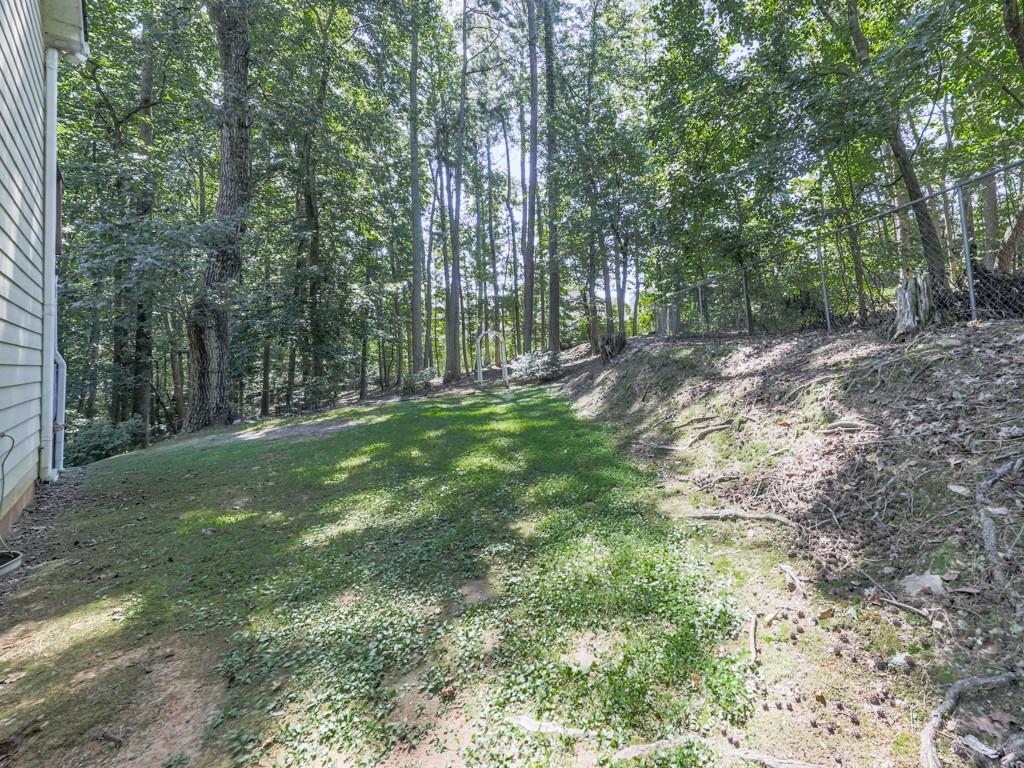 5855 Wills Lake Road