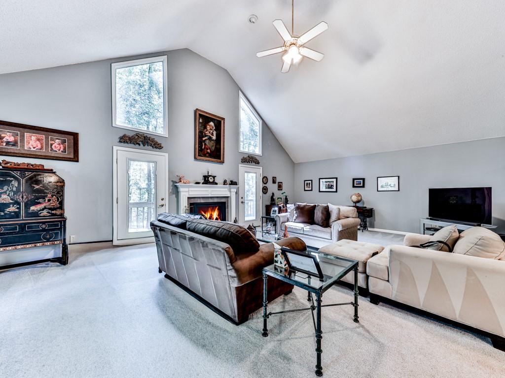 5855 Wills Lake Road