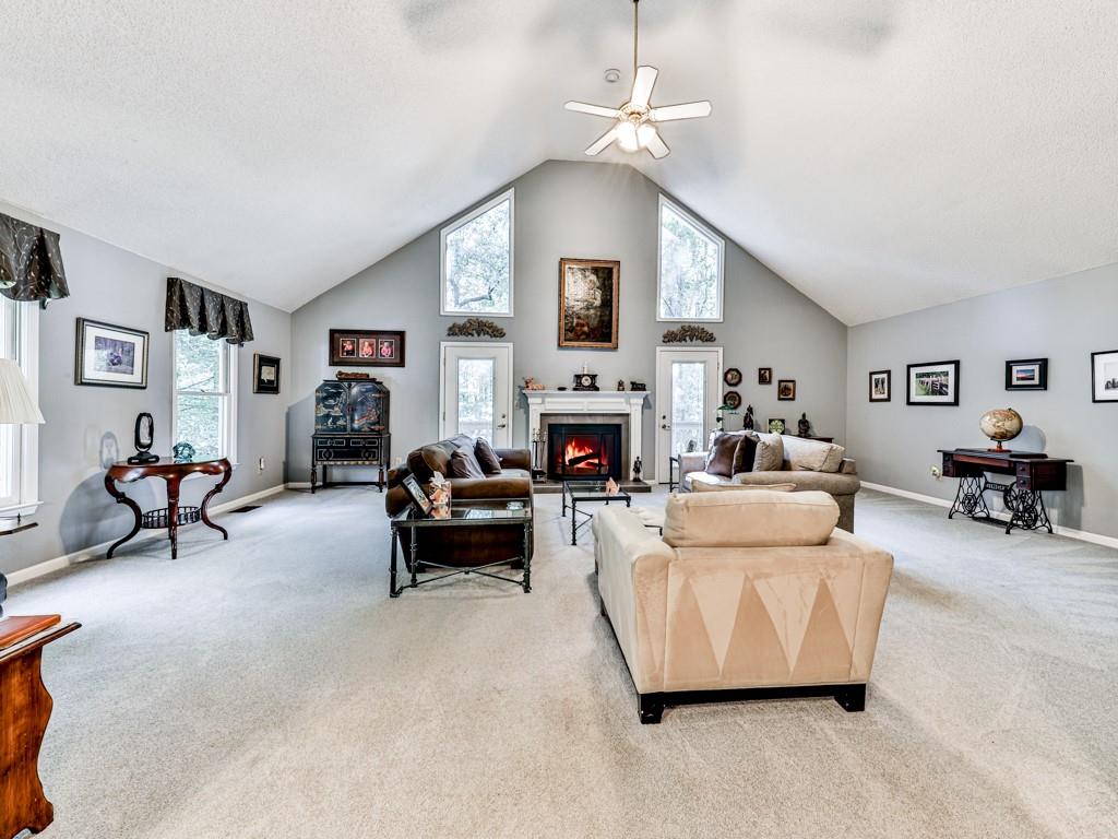 5855 Wills Lake Road