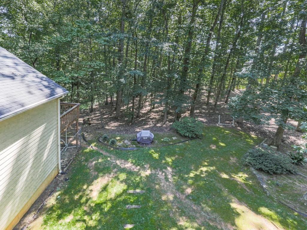 5855 Wills Lake Road