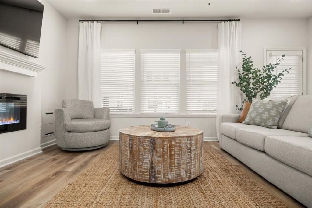 7 Magnolia Boulevard