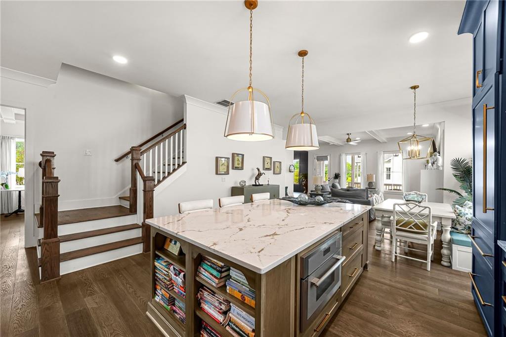 1025 Crossroad Trail