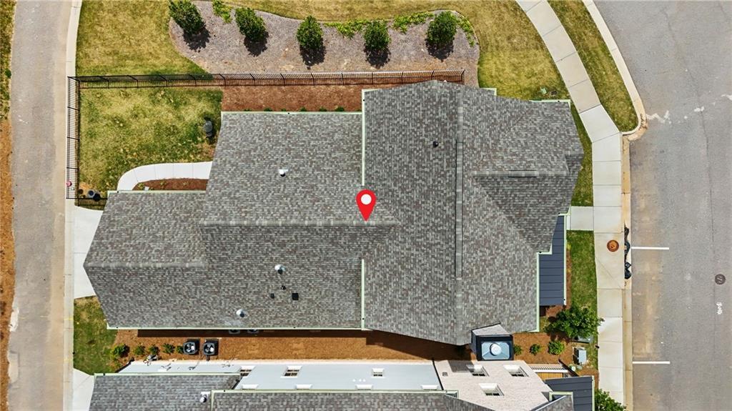 1025 Crossroad Trail