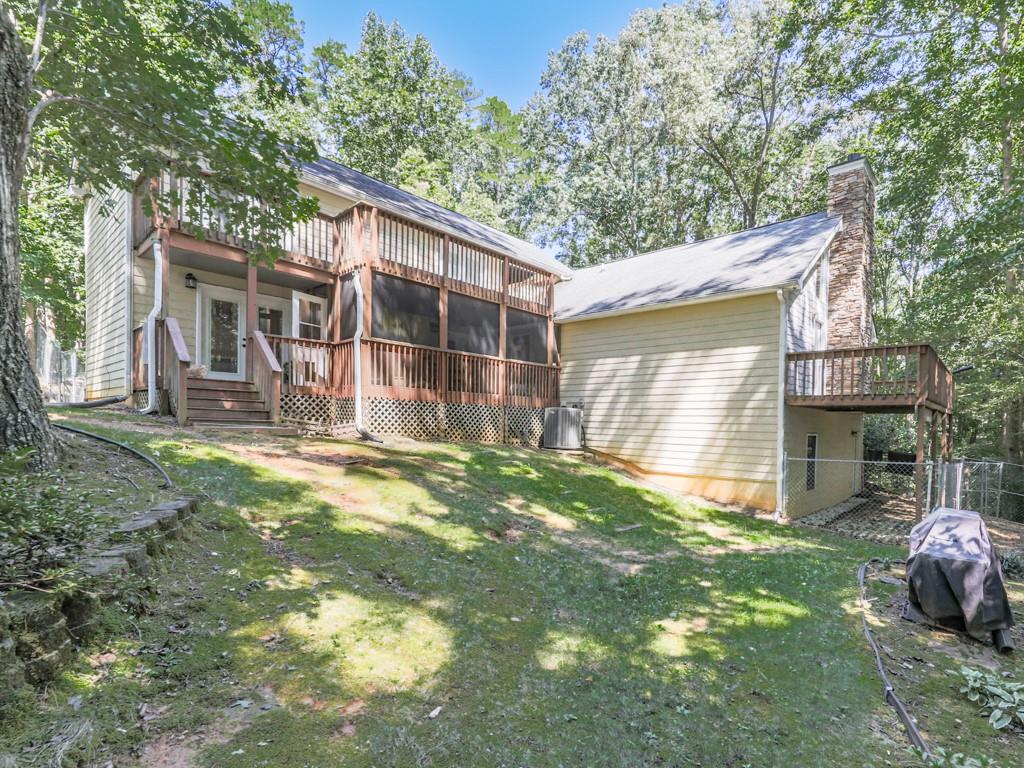 5855 Wills Lake Road