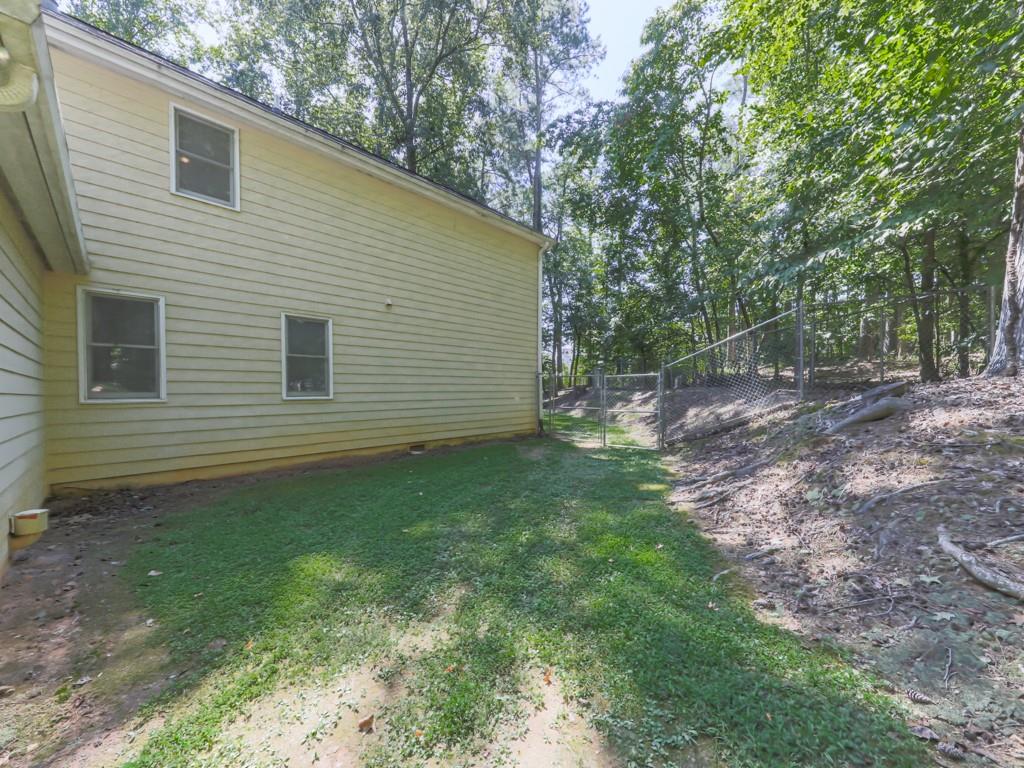 5855 Wills Lake Road