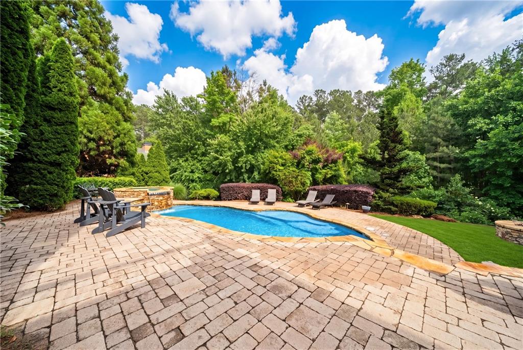 1032 Windsor Green Drive