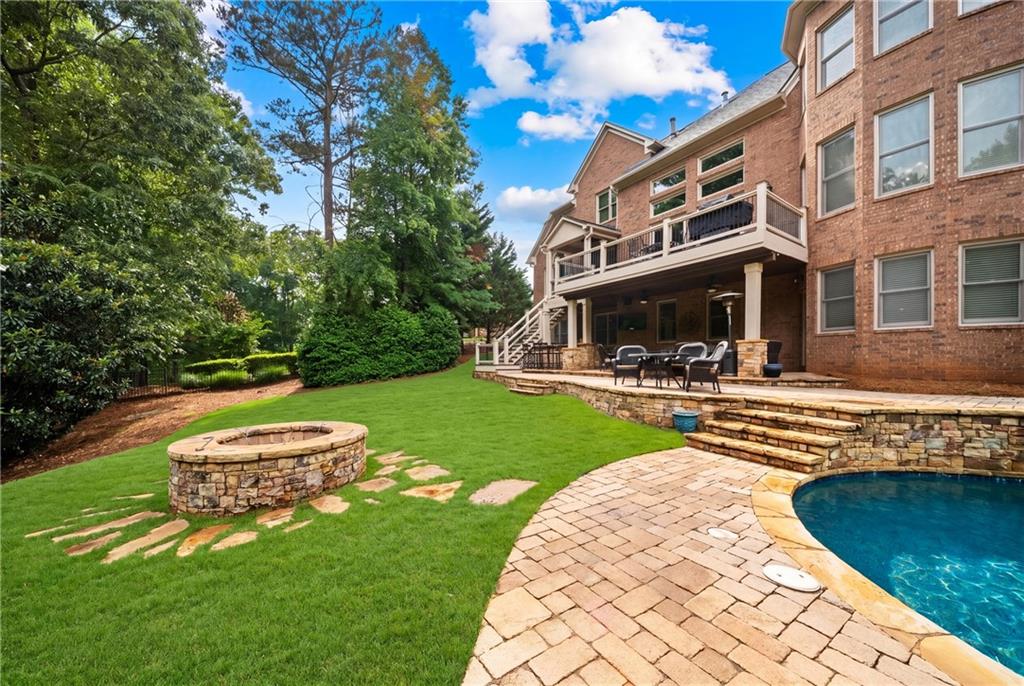 1032 Windsor Green Drive
