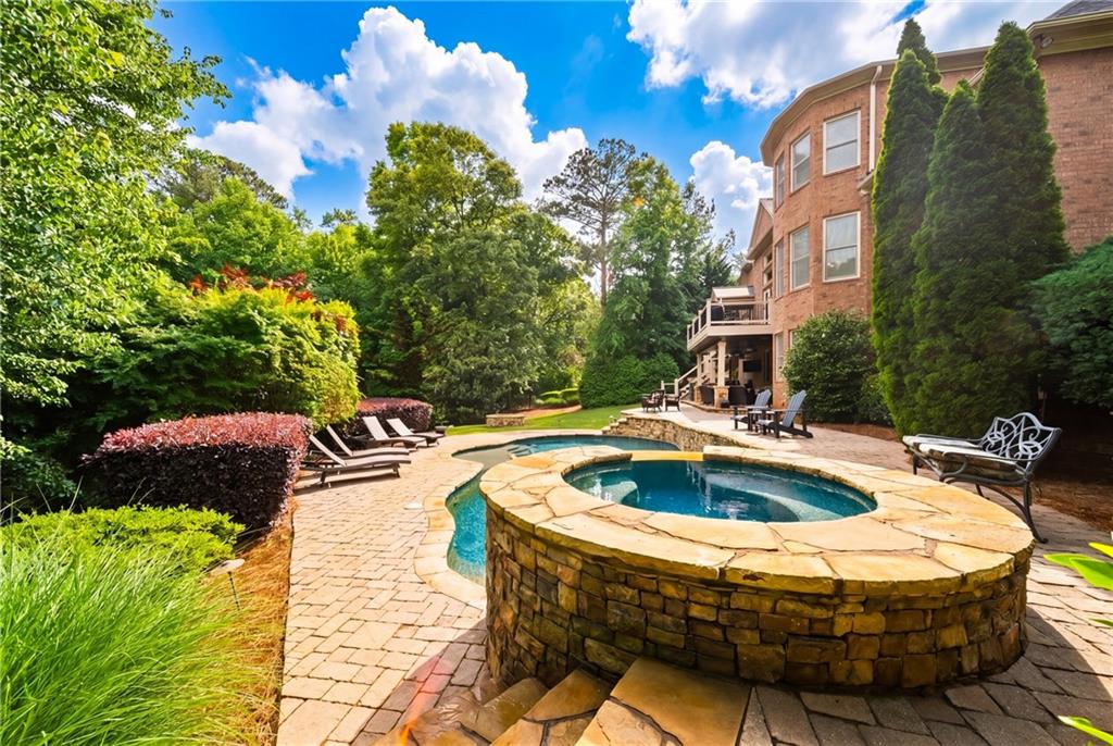 1032 Windsor Green Drive